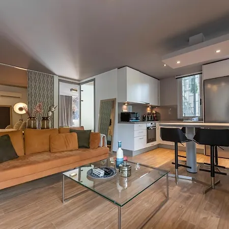 Phaedrus Living: Luxury Flat Vouliagmeni 雅典 Exterior photo